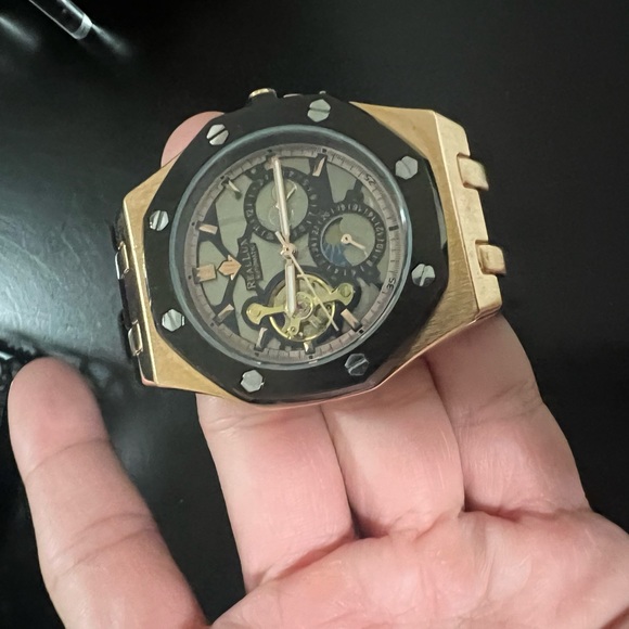 Never used just left it in my closet and I’m open to any offers - Picture 2 of 9